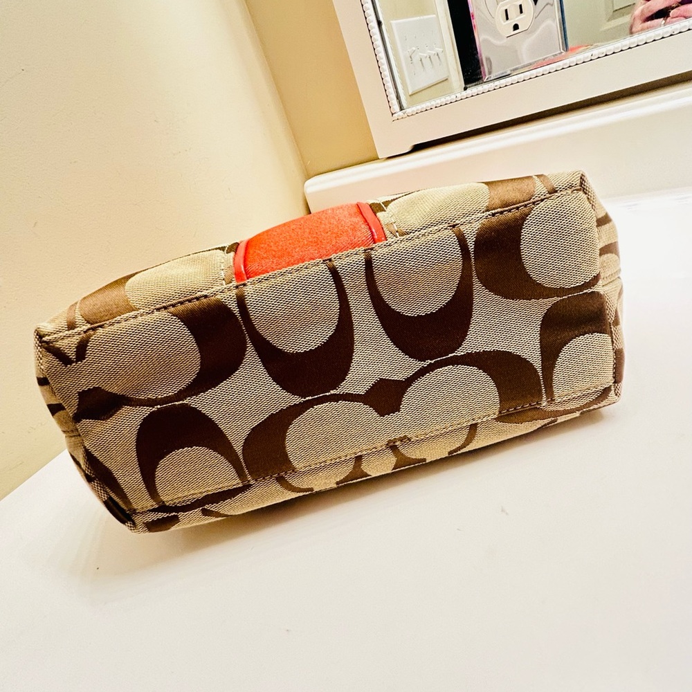 Coach Tote/ Shoulder Bag - Picture 6 of 14